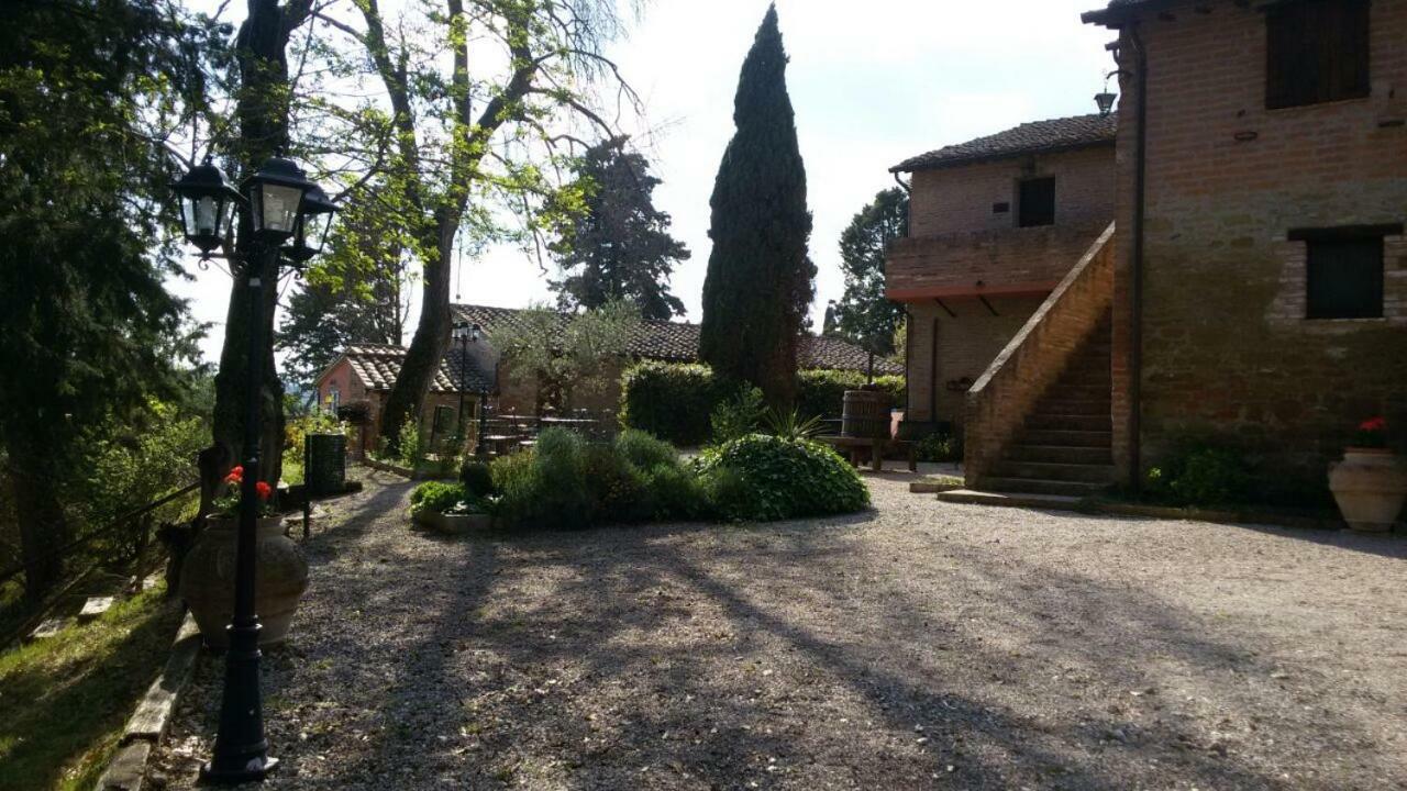 Agritur Villa Osvaldo Castiglione Del Lago Perugia Colazione Piscina Acqua Salata Eksteriør billede
